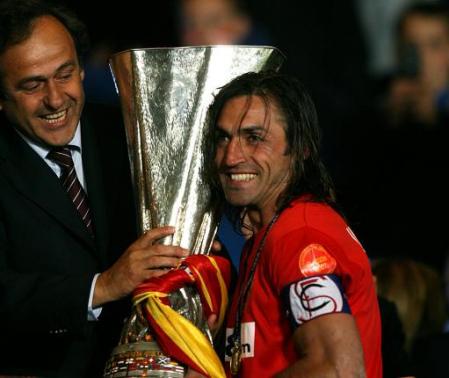 Javi Navarro asegura que el equipo dar&aacute; el 100% por repetir Champions